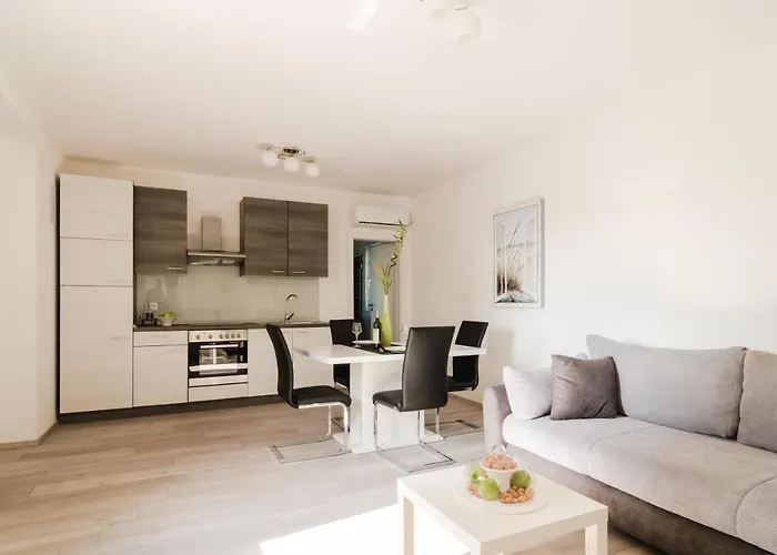 Apartments F&M
